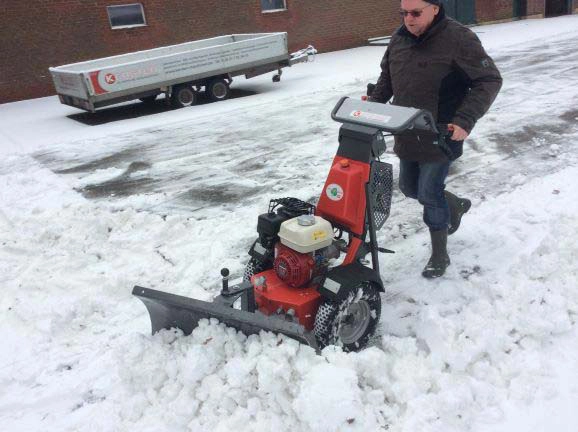 Snow Clearing with Kersten K1500 and Sweeper - Cover Image