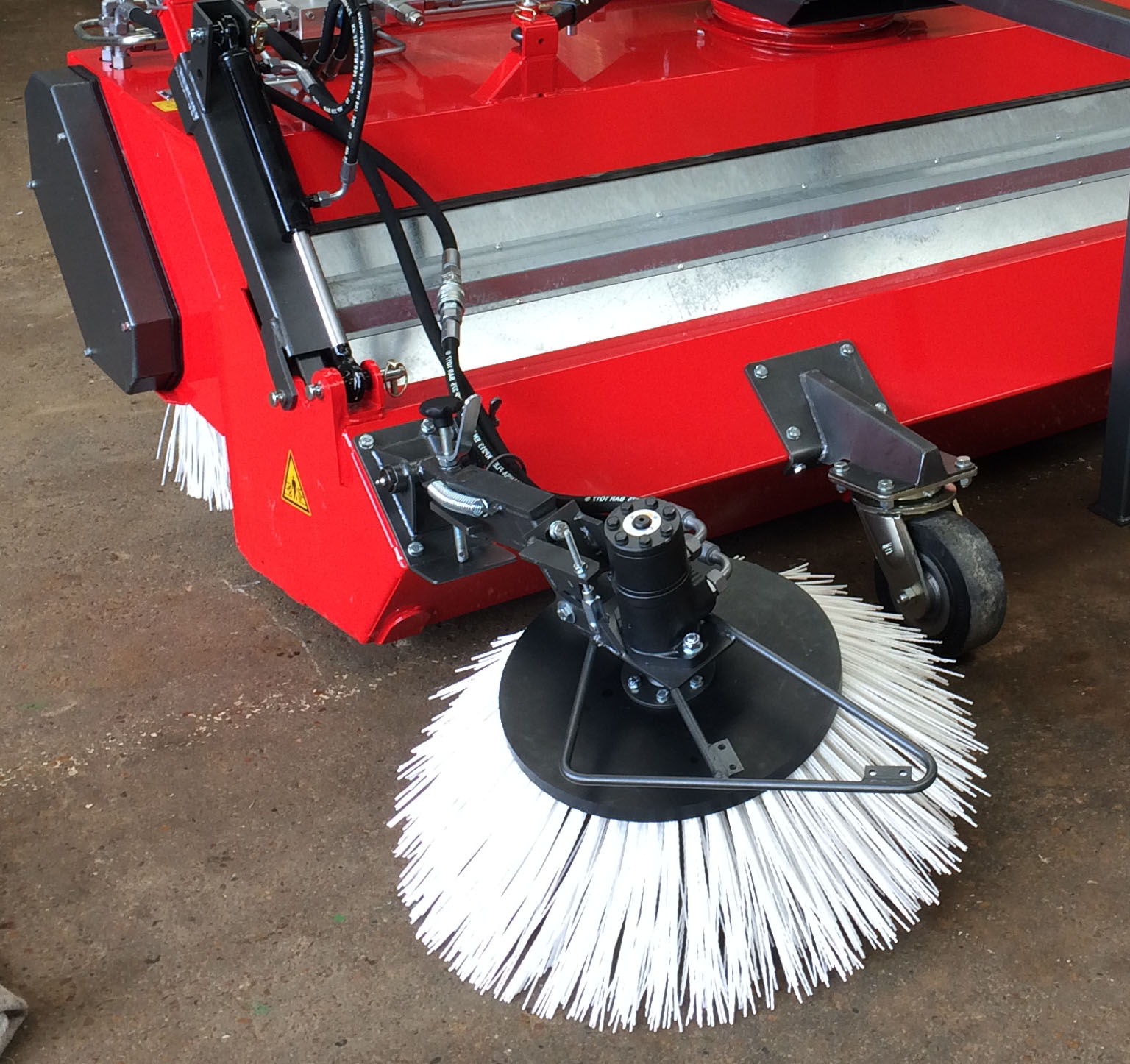 ASH 7060 R - Gulley Brush Right Hand - 70cm Hydrau...