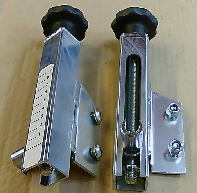 Set of holders for containers li.Re. FKM 1050